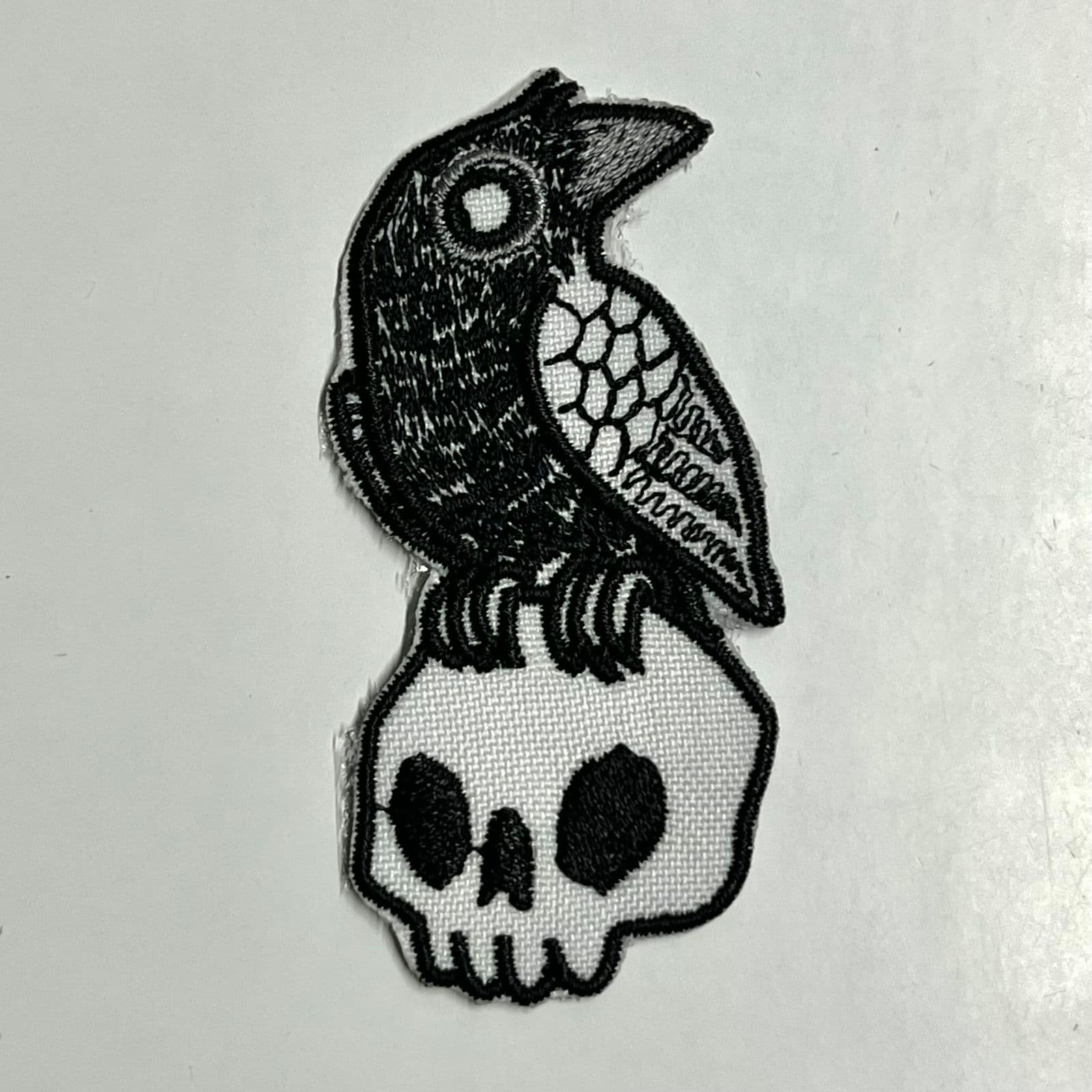 Cuervo sobre Calavera